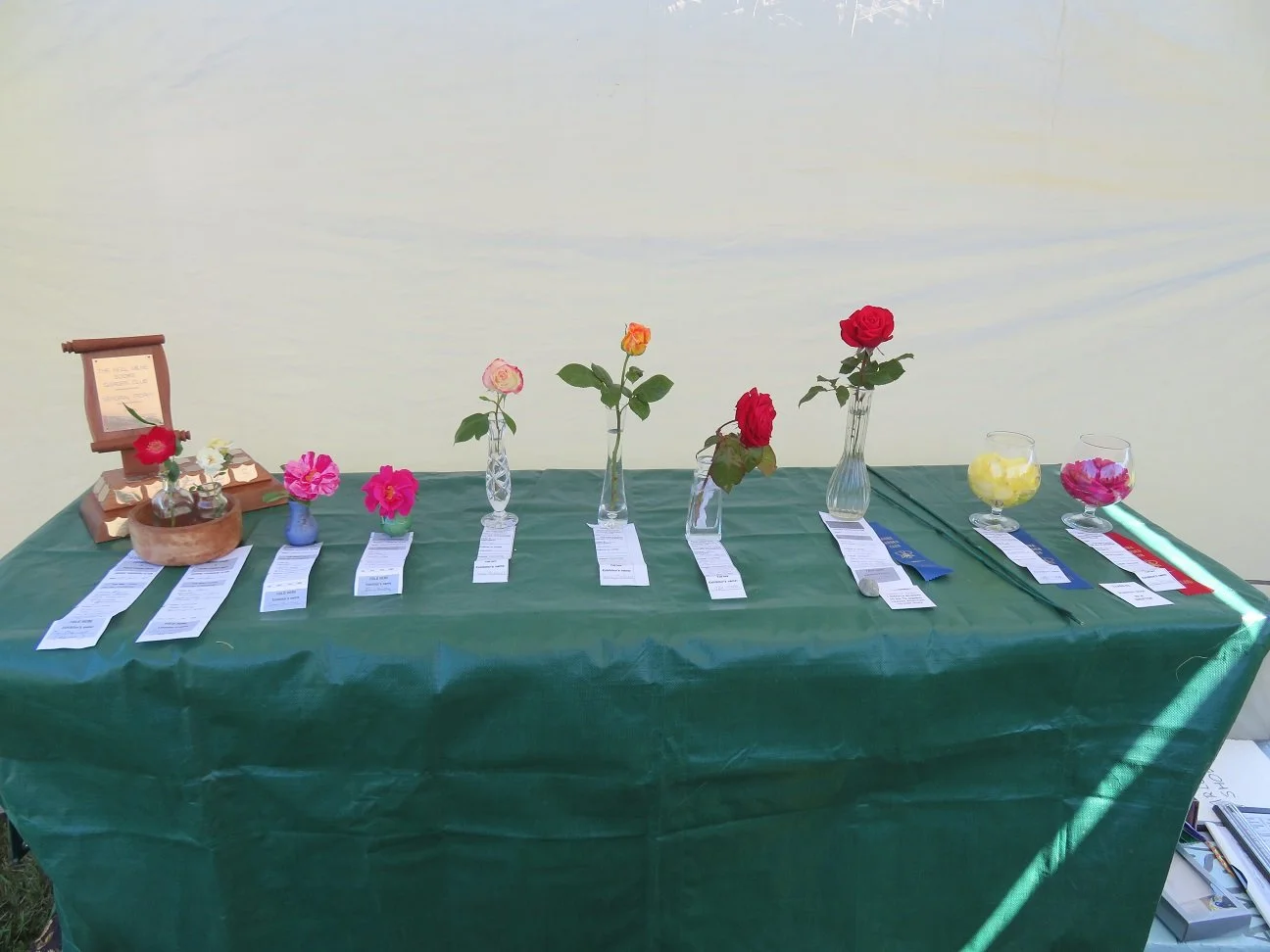 ParlourShow_Table1_Roses.JPG