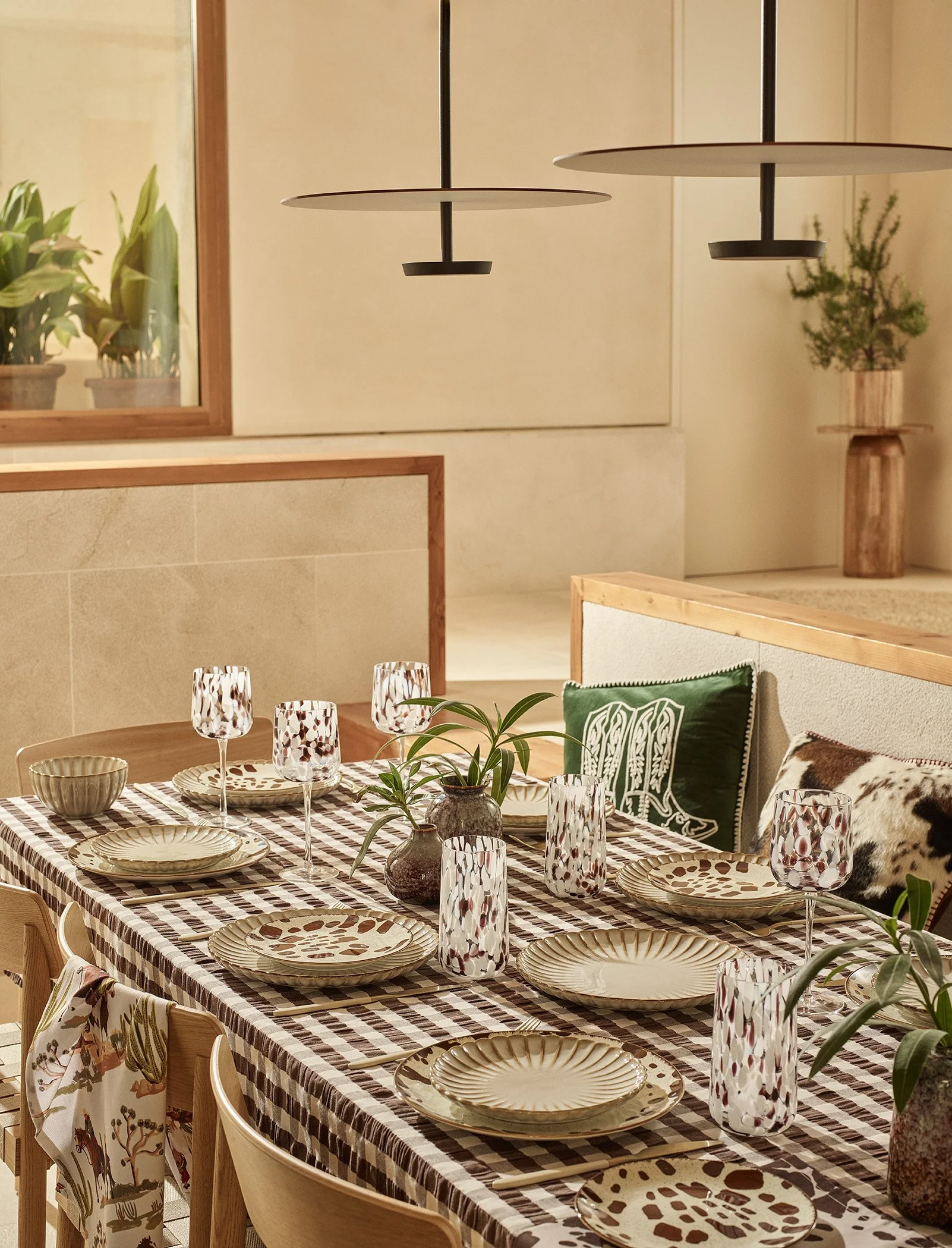 DINE_COW_PRINT_MAIN_1393 1_72DPI.jpg