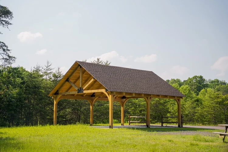Little Buffalo pavilion king post truss close-up