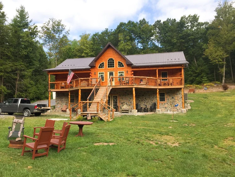 Bierly family custom log home exterior