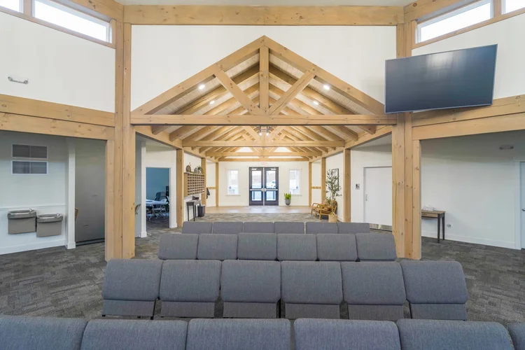 JCC timber-frame peak and ridge beam connection