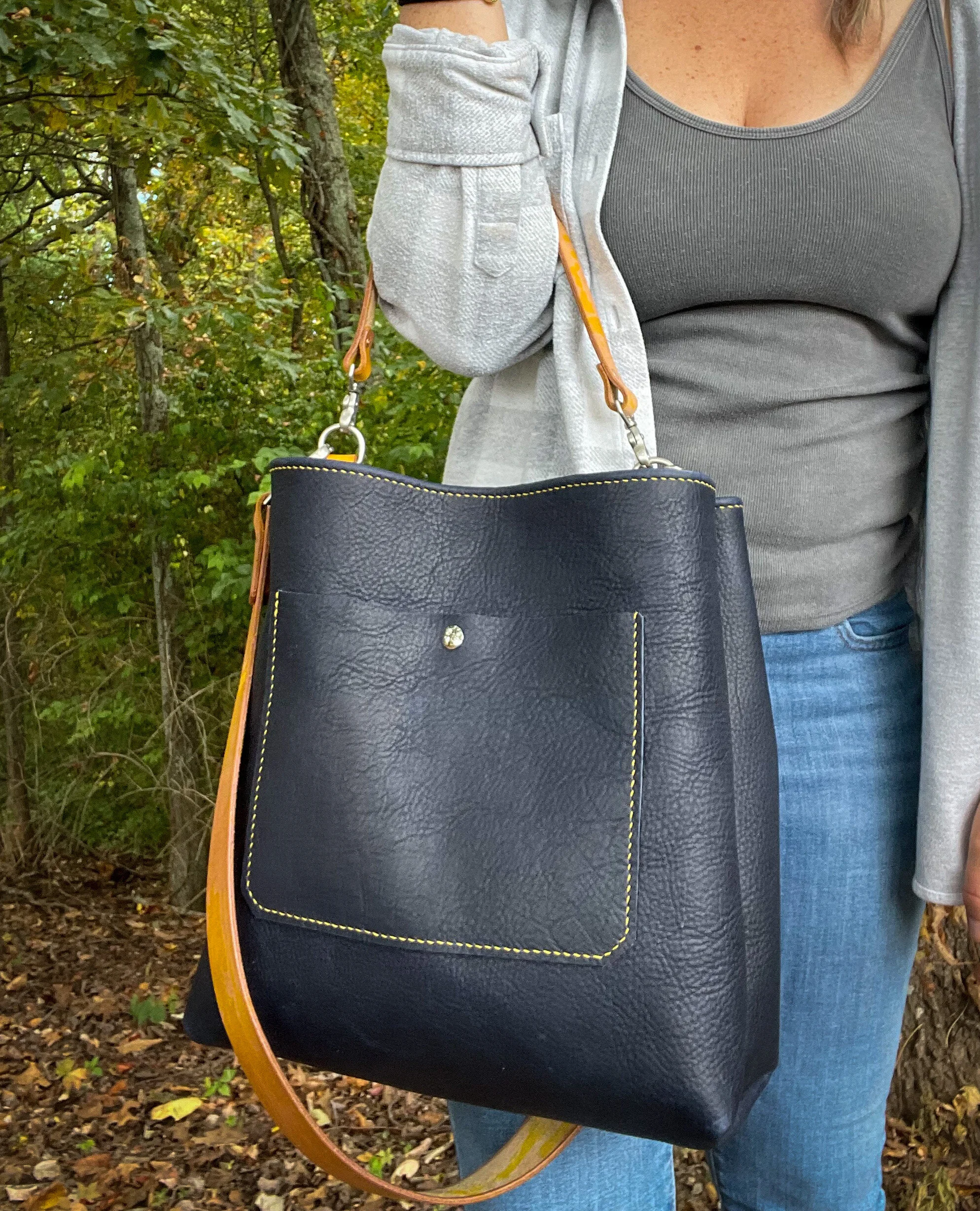 5F31EE53-C82A-4CDD-BF74-0D326DD500B0