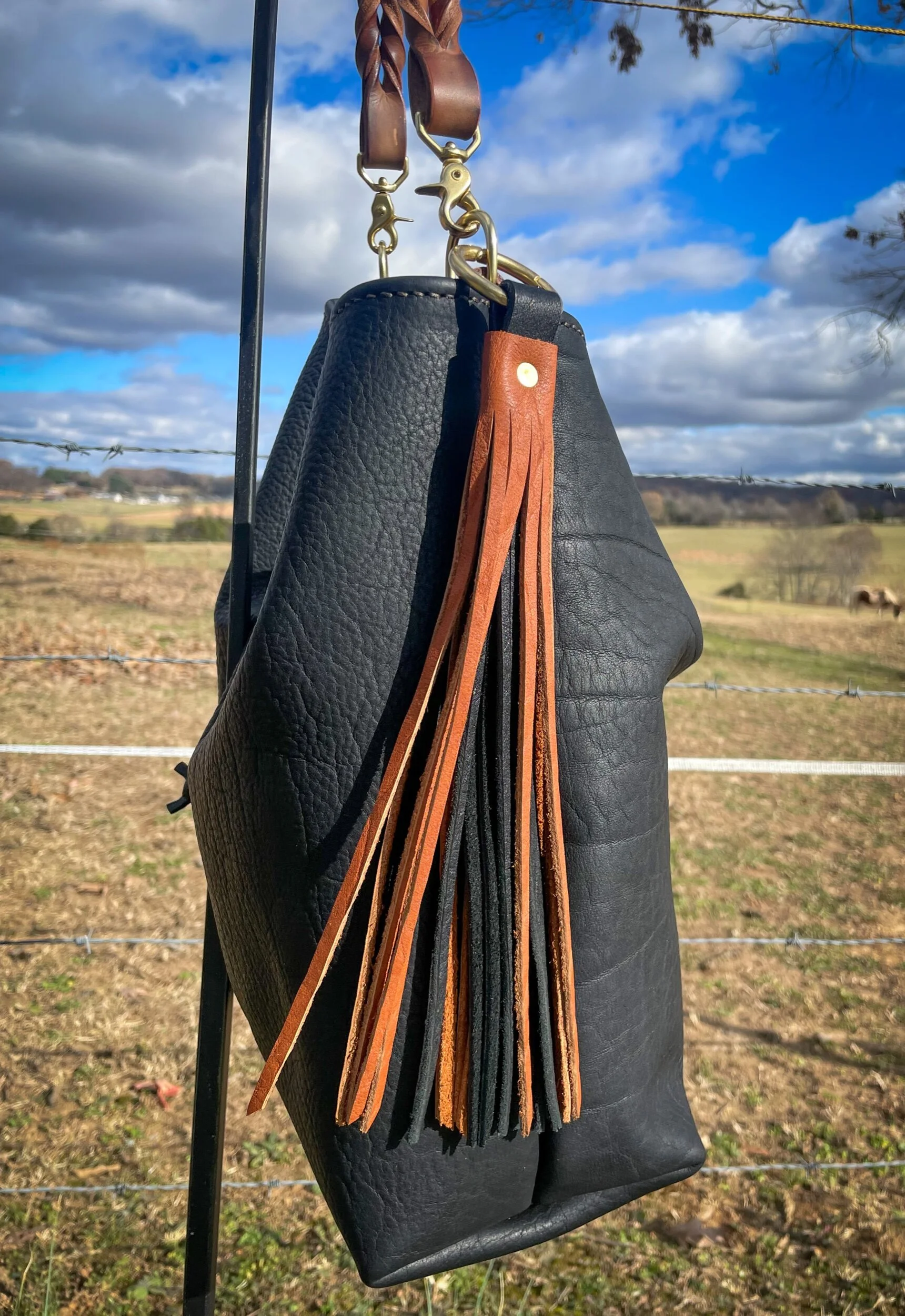 C7CECA70-BC73-4922-B4EF-C2F7A51822AA