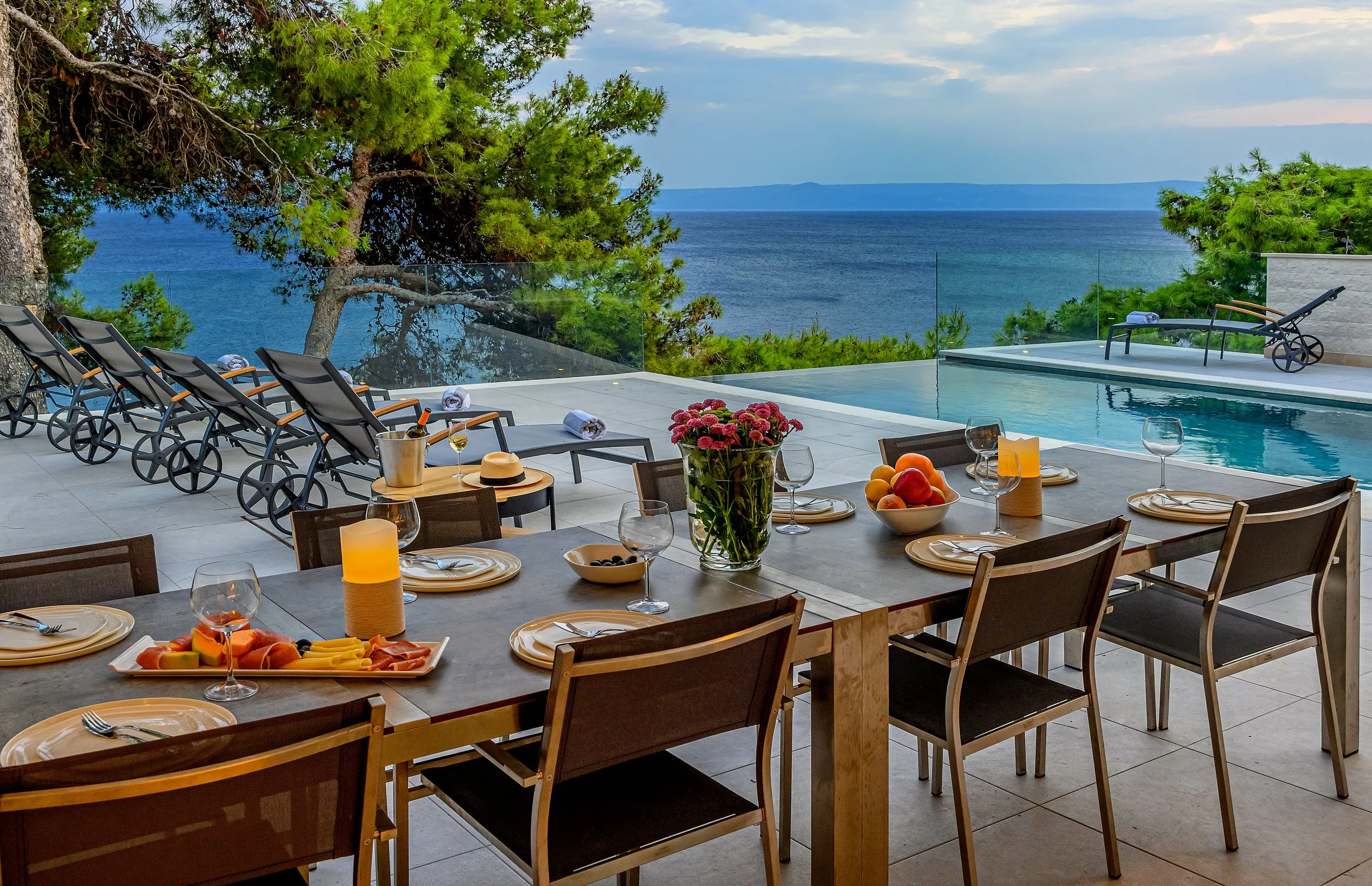 Villa T outdoor table.jpg