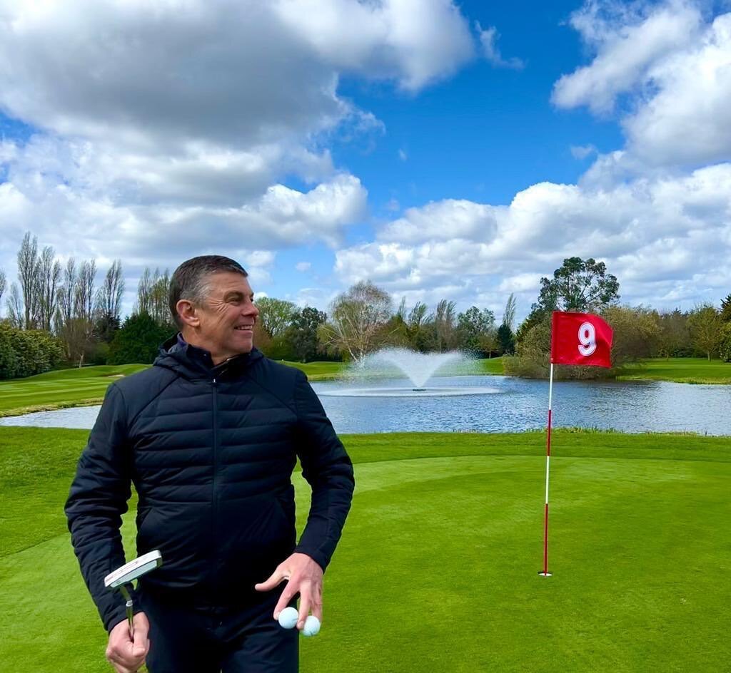 Bank Holiday Golf! ☀️⛳️ 

Such great weather to get the major golf season underway, check out my ProAgenda booking page for available lesson times. 

Enjoy your golf!