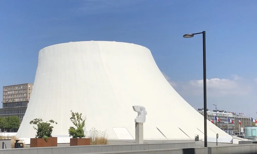 Volcan_Exterior_4_1000x600.jpeg