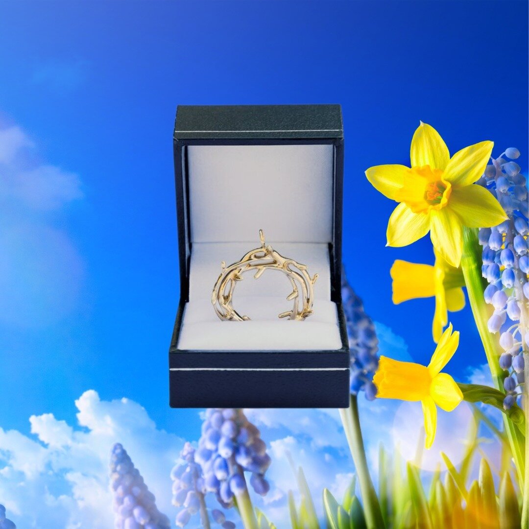 🌟 Elevate Your Style with Symbolism 🌟

Discover the perfect accessory that reflects your unwavering faith. Our Crown of Thorns jewellery is crafted with love and devotion, making it the ideal statement piece for every Christian woman. 

Shop now an