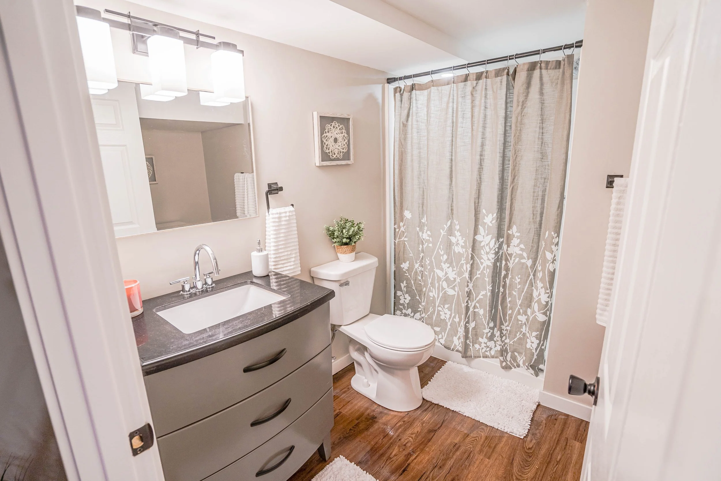 bathroom22.jpg