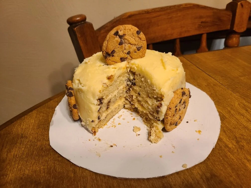 Cookies N' Cream Cake (4", 3 layers)