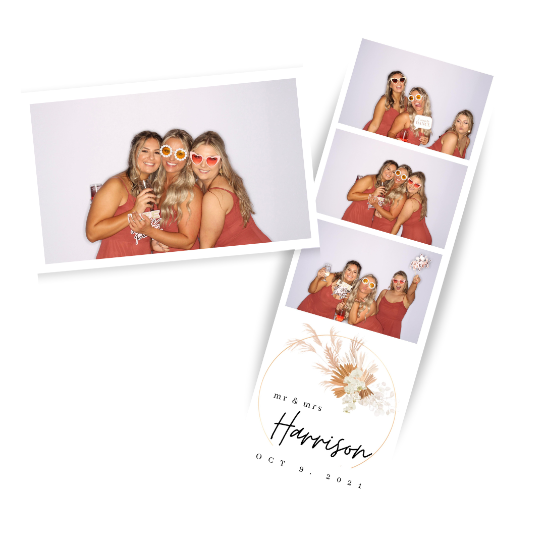 Photoplay | Modern Photo Booth Rental