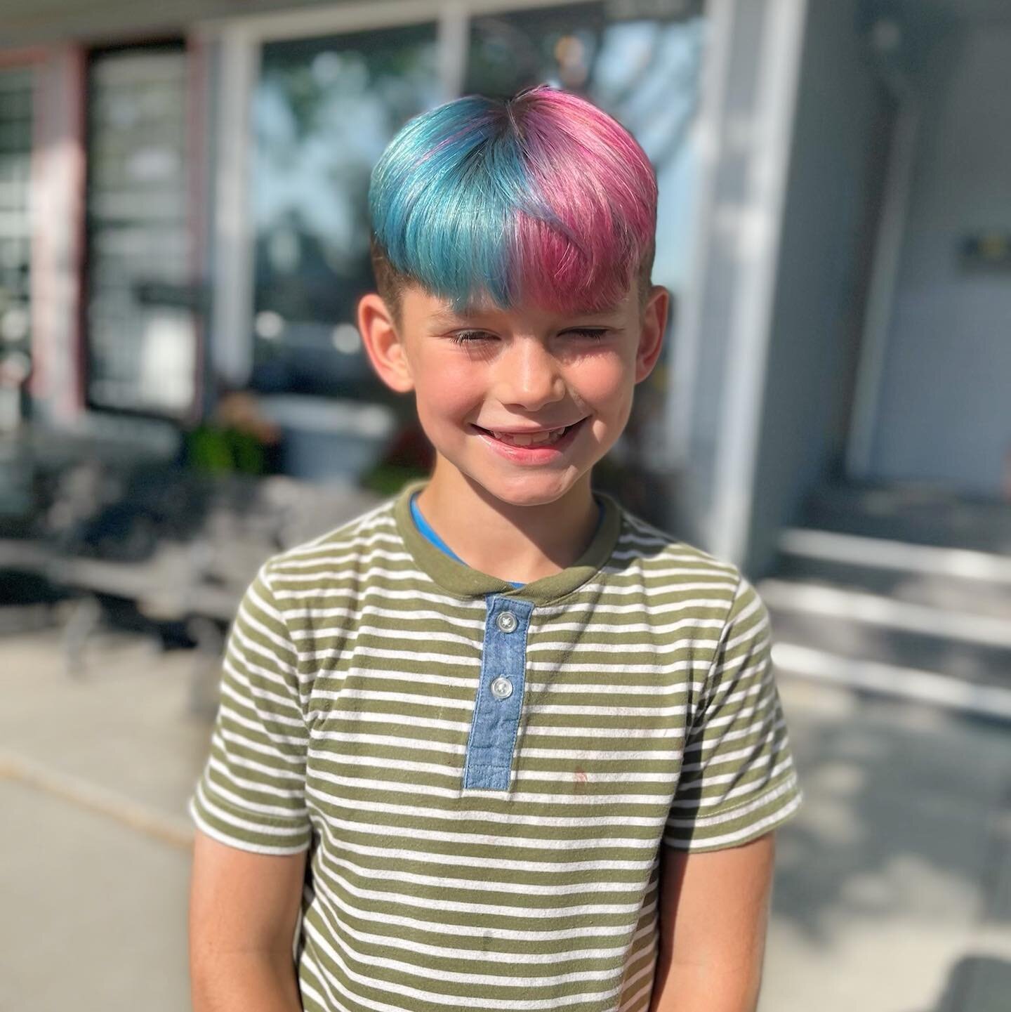 Back to school ready! That smile lights up a room @metchandcolour #yeghair #yeghairstylist #yeghairsalon