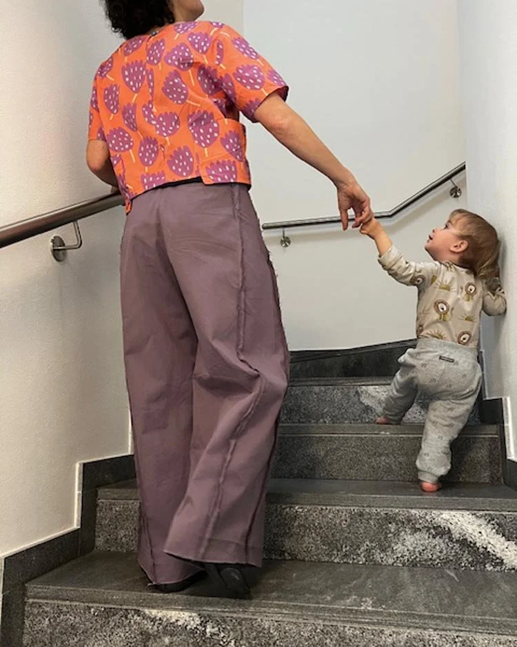 FRAY trousers