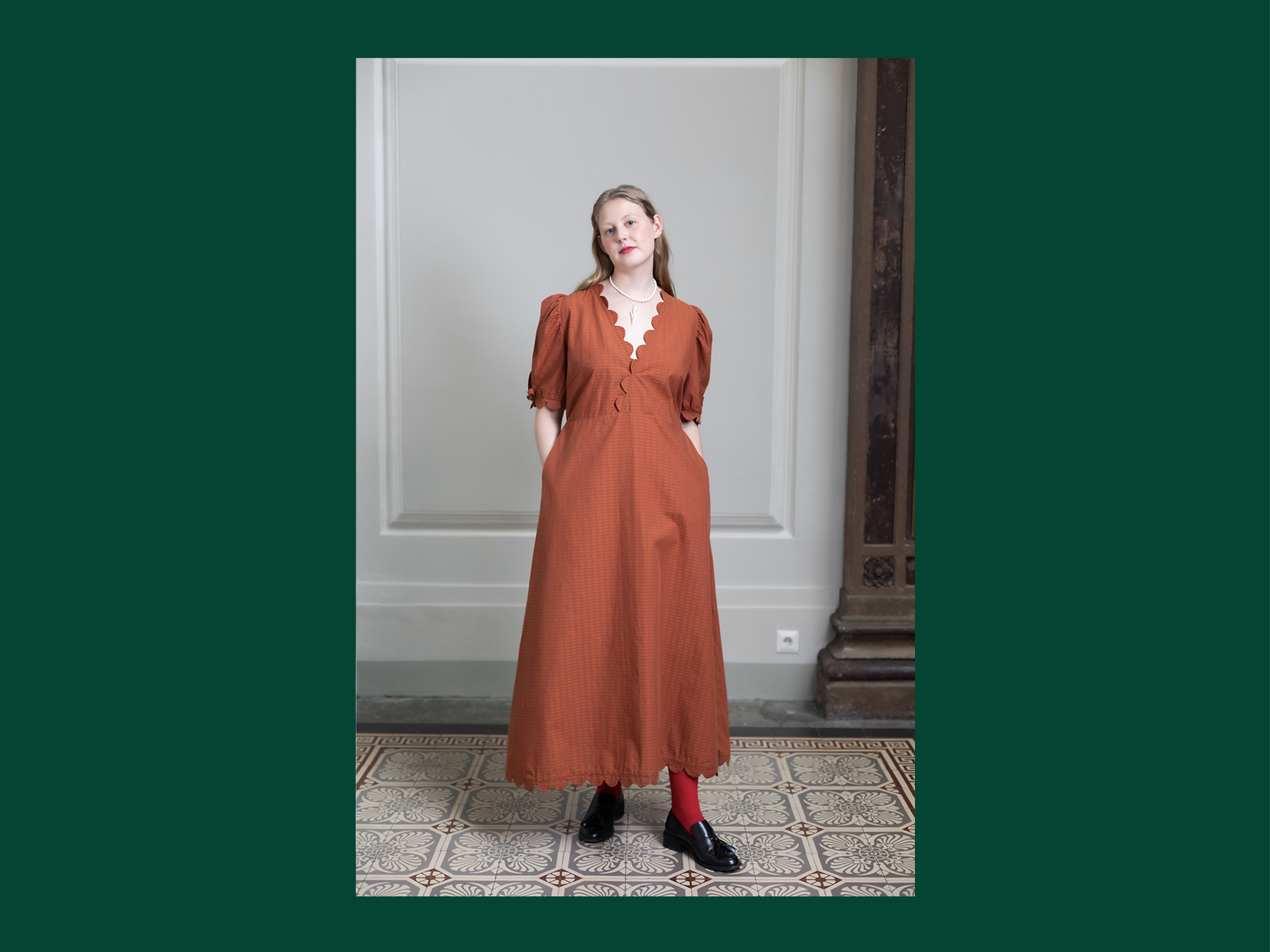 Shop_800x600px SELENA-sample-dress-orange-4.png