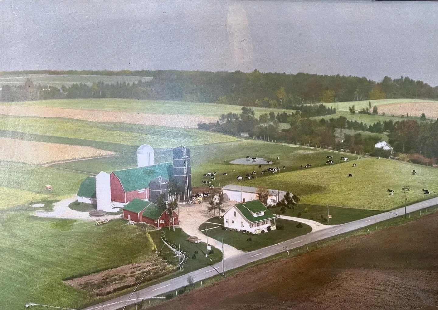 Is #flashbackfriday still a thing? Here's a peek into the past: Lake Breeze Dairy, 1964. The big red barn is now the site where we make cheese.