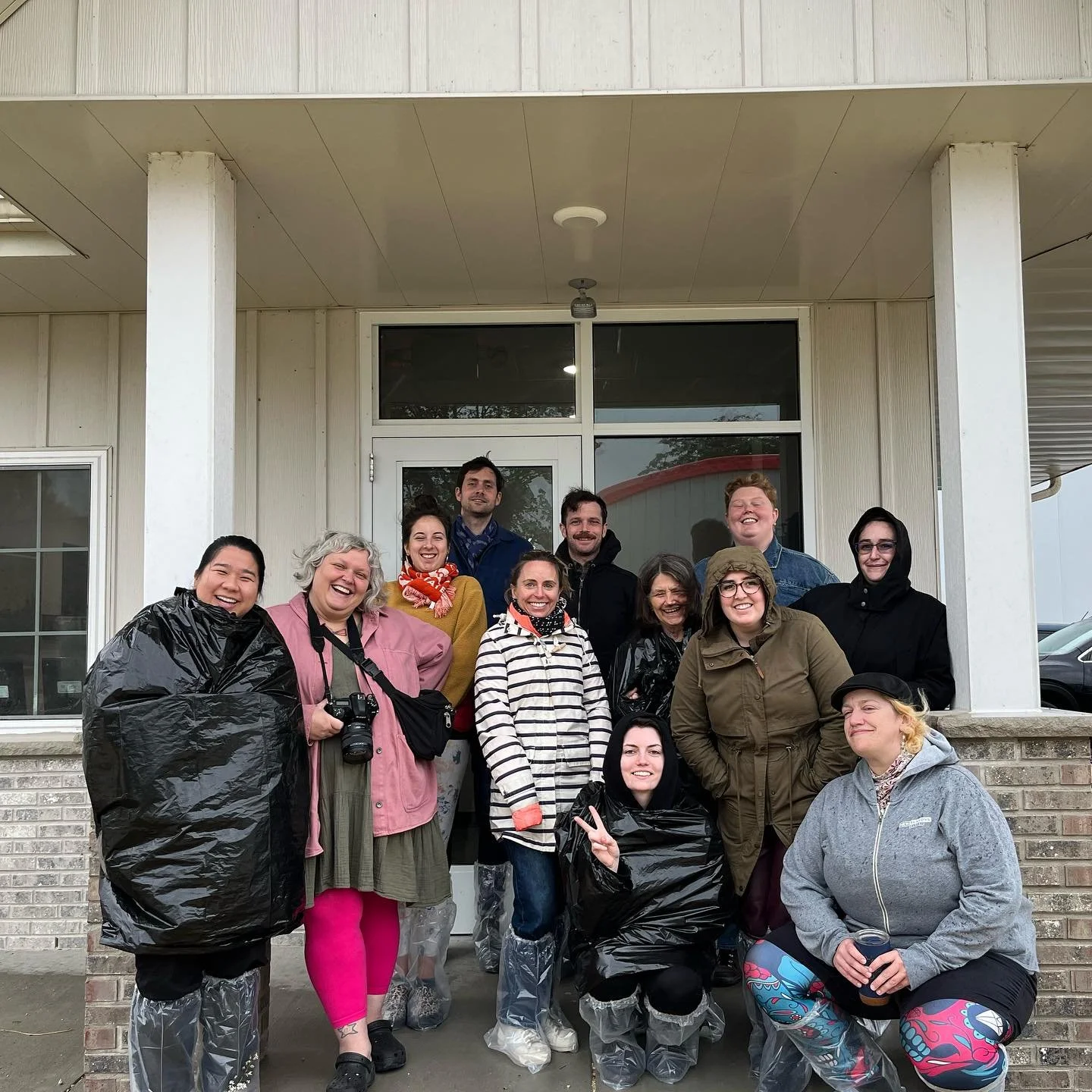 This crowd braved some unruly weather to check out the creamery and play with goats! Thank you for visiting #cmifinalists and letting us share what we do 🇺🇸🐐🧀
