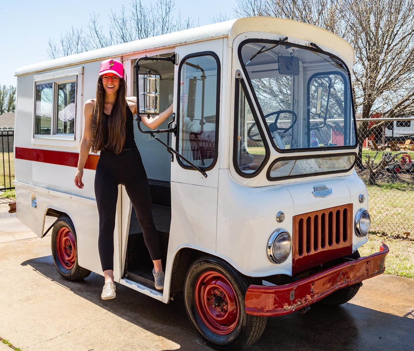 Hey entrepreneurs and business owners!
We are selling a gorgeous 1961 Jeep FJ3A fleetvan that we originally planned to use to expand P+P but decided to go a different direction. We are posting it here because it would be amazing for your mobile busin