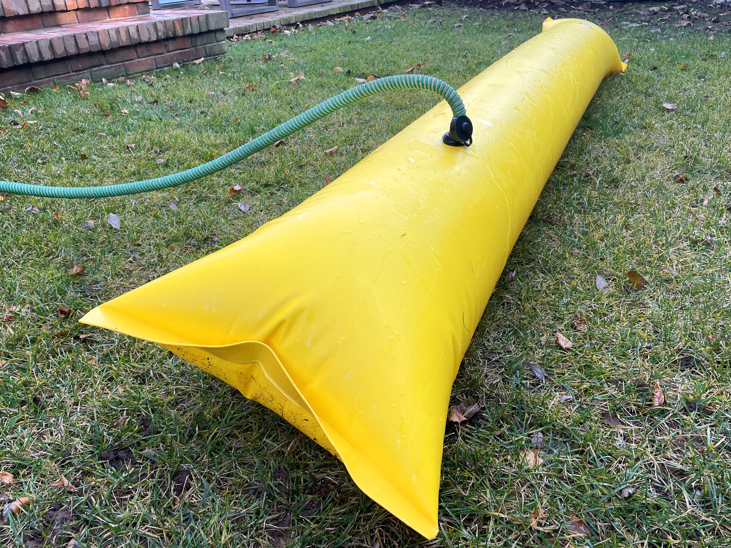 Water filled flood tube