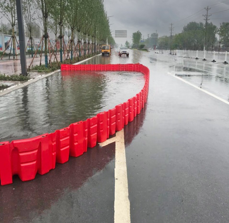 Flooded Roadway and Street Containment (Copy)