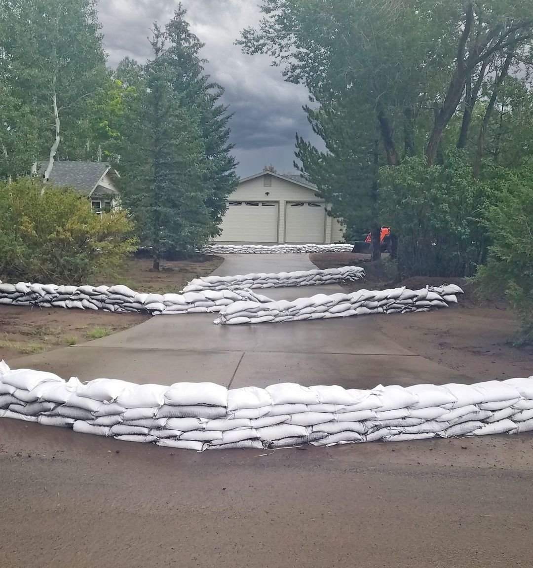 sandbags for flood water diversion