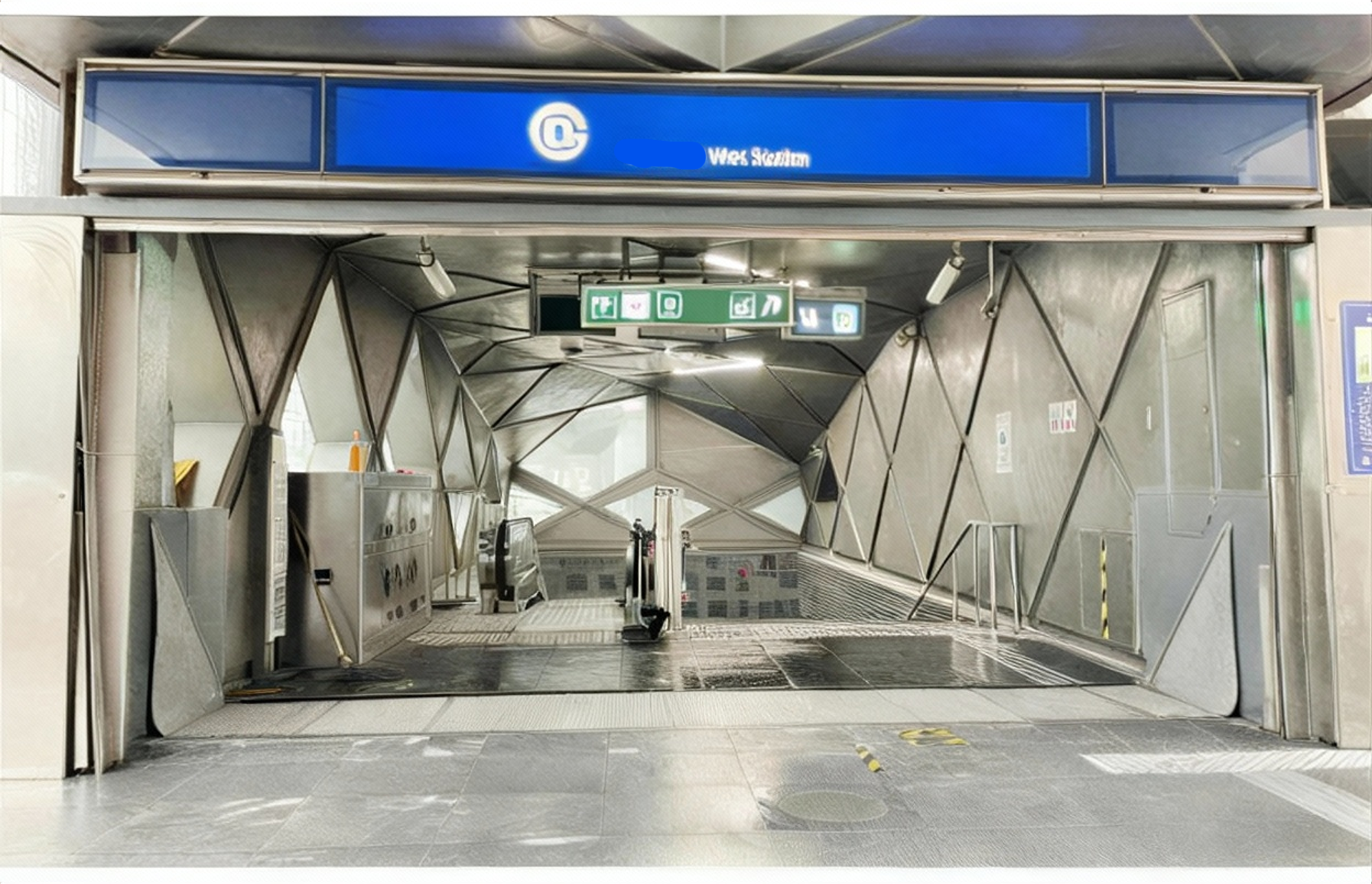 Transit system automatic flood barrier (Copy)