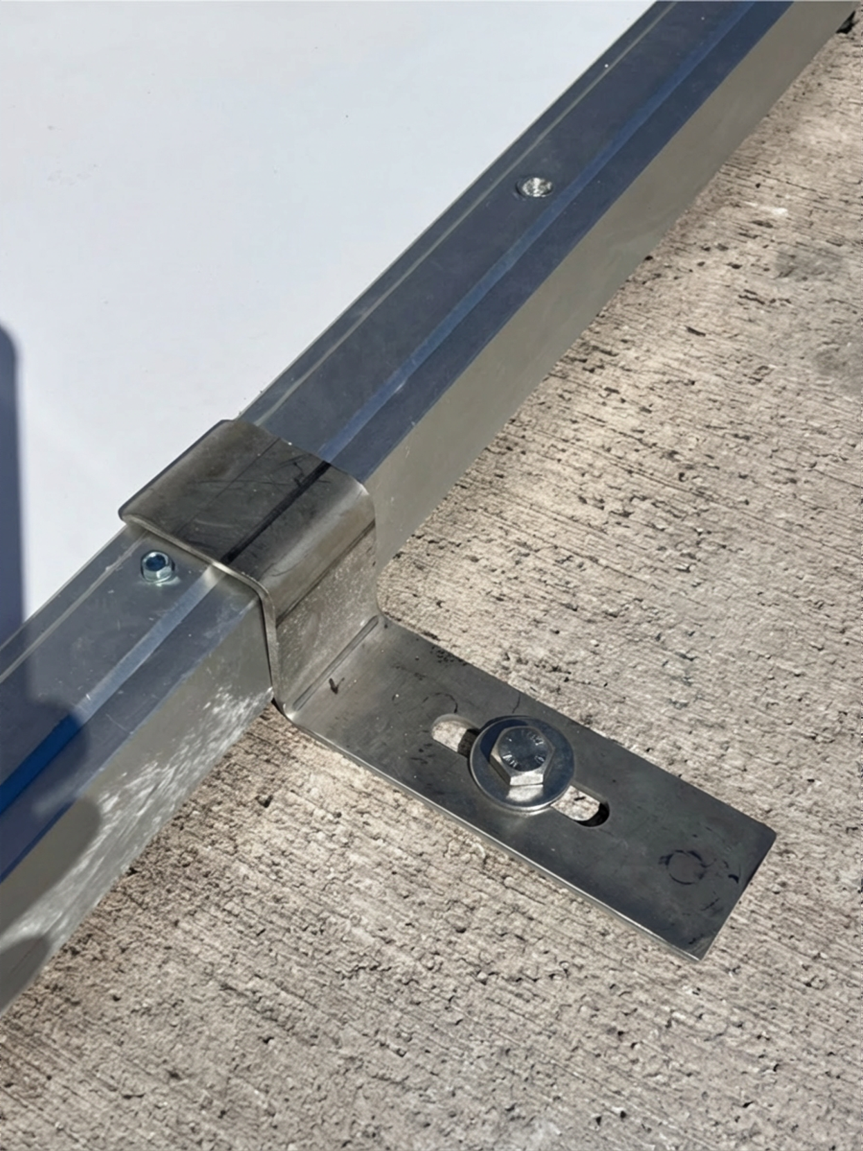 Blot and Washer for Anchor Plate.png