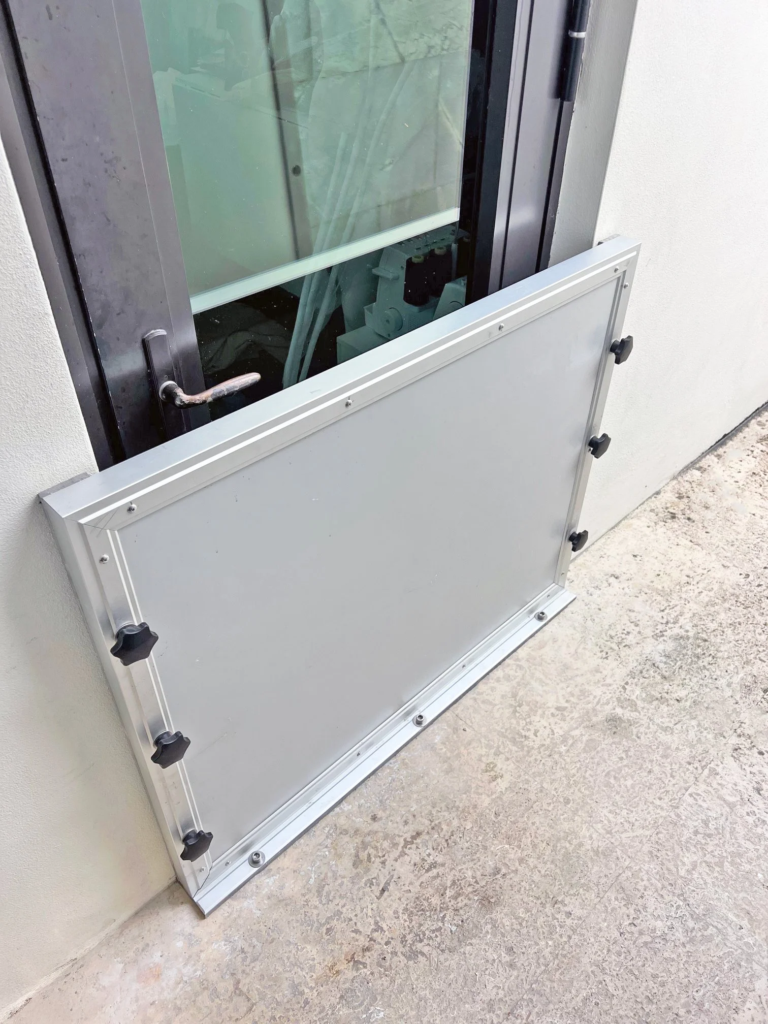 Doorway flood panel barrier