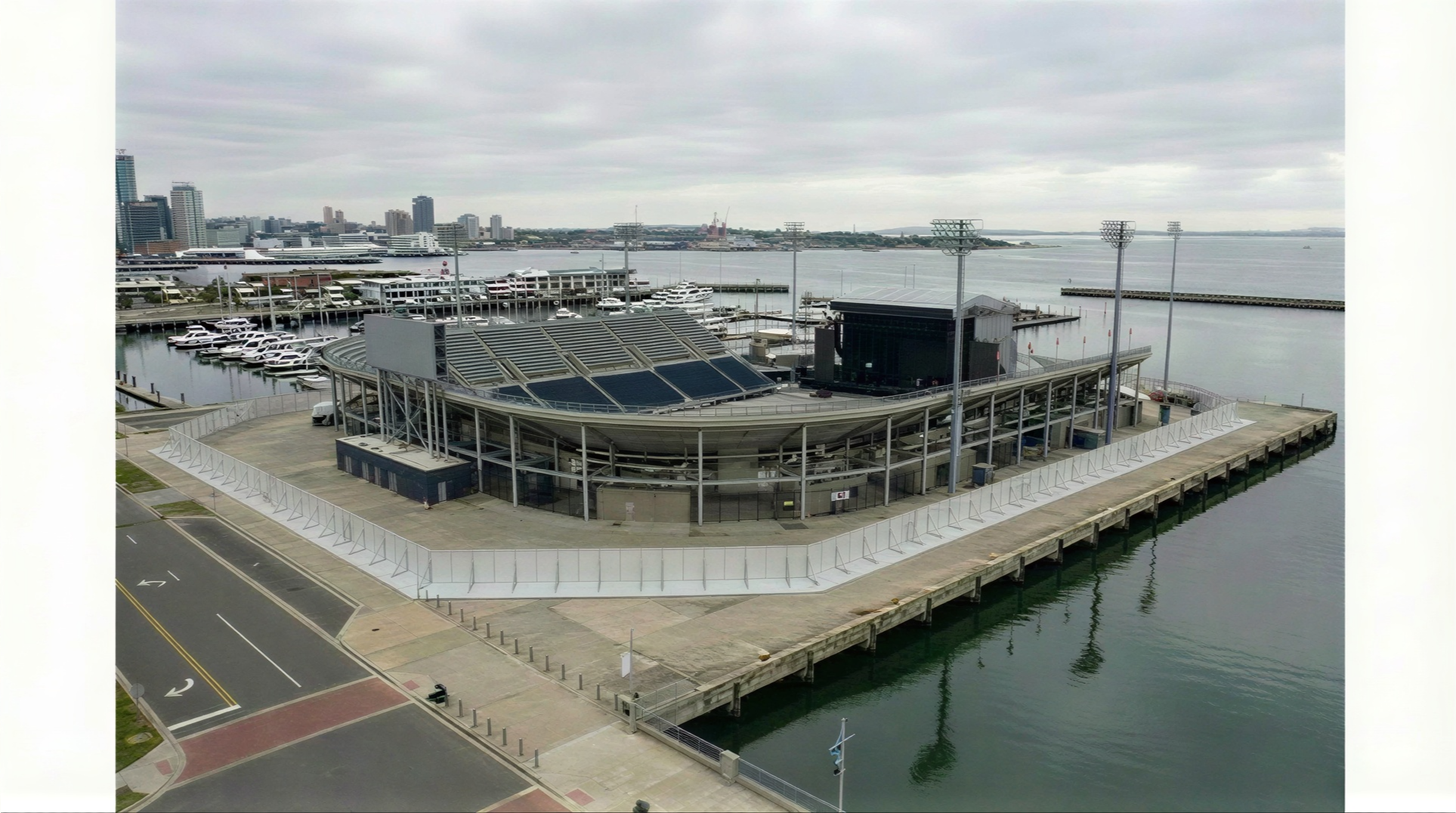 BlueFIN™ perimeter flood wall for infrastructure