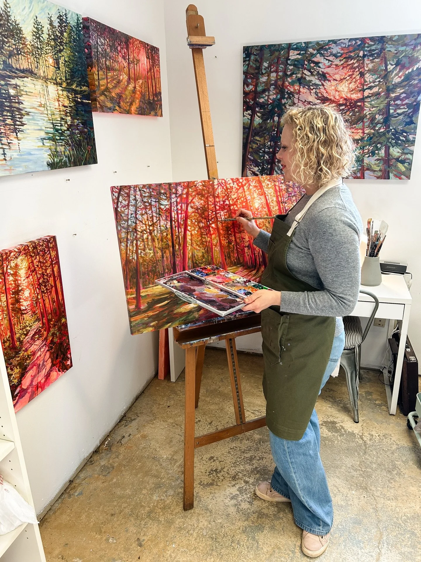 Back at the easel and up to my usual shenanigans! Stay tuned for a collection of new works coming out next month! 👩&zwj;🎨