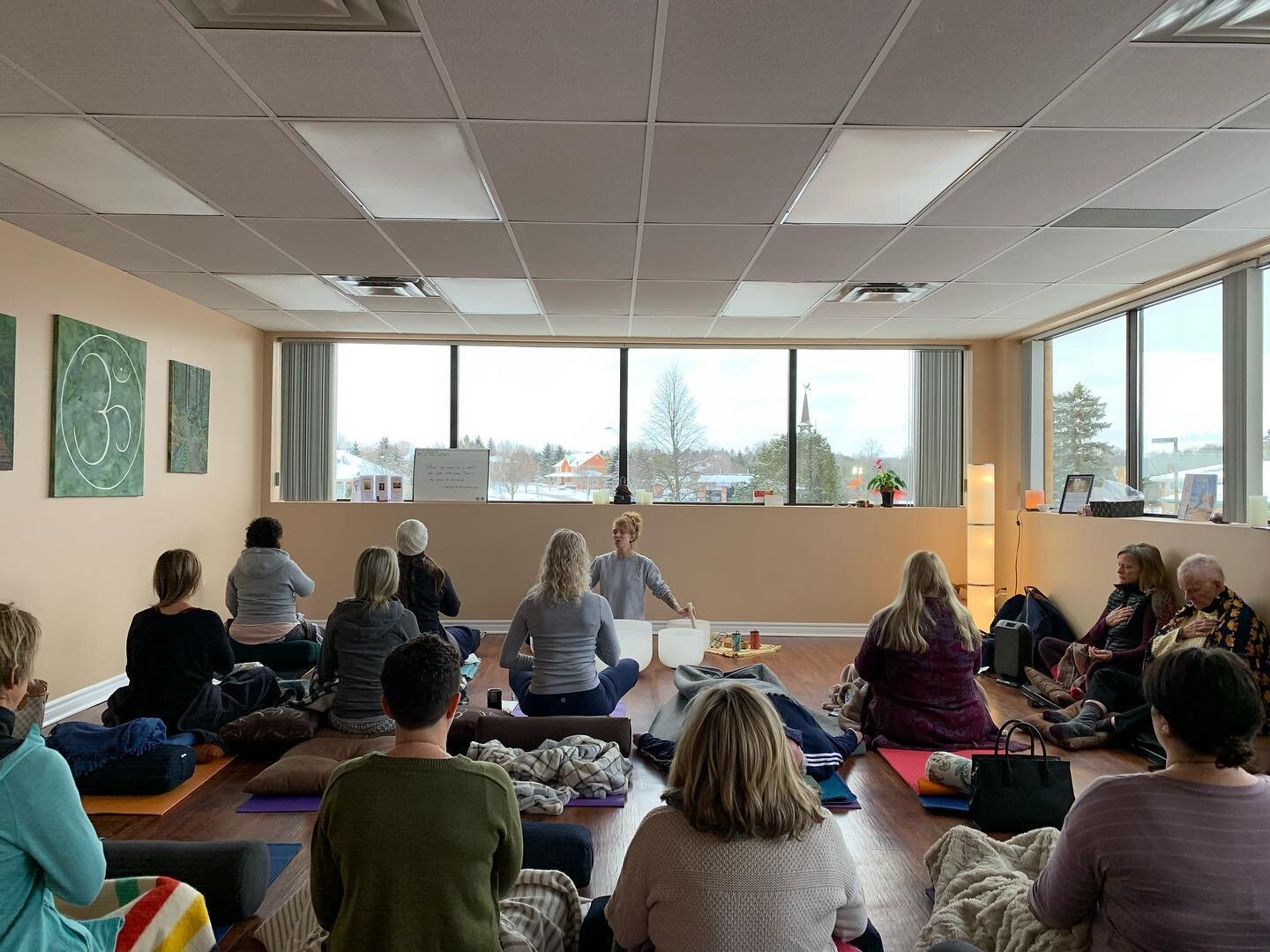 A walk down memory lane...&nbsp;&nbsp;Feb 2020 before Covid... the wonderful @spirit__song came to the studio to offer a beautiful sound bath experience!&nbsp;&nbsp;

Here&rsquo;s to many more powerful experiences at the studio! 

#soundbath #memoryl