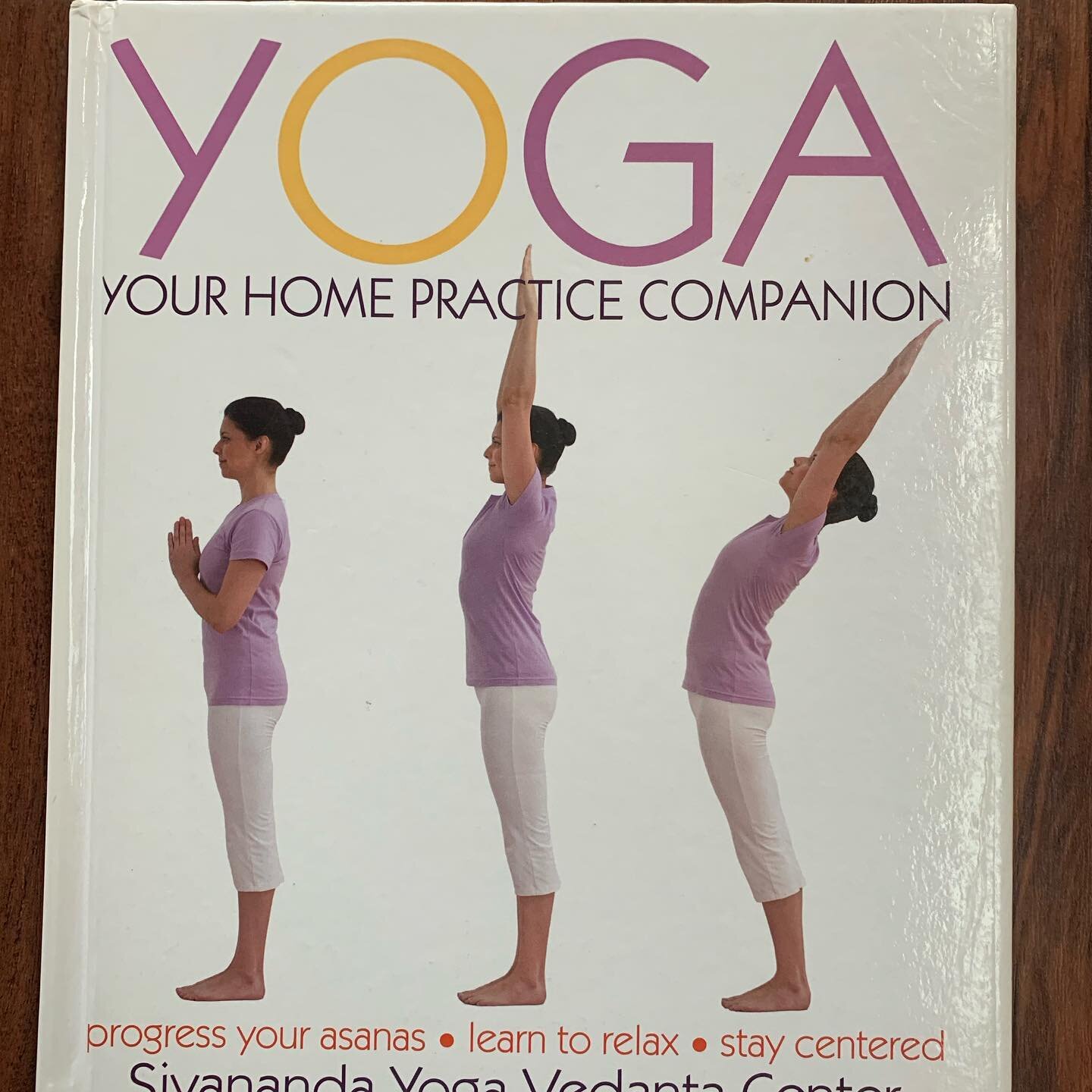 Looking for a great yoga postures reference book?  This one is super clear and easy to follow, with mentions of what not to do too. I recommend it.  #greatyogabook #pathwaystopeaceyoga #pathwaystopeaceyogaandhealing #recommendedyogabooks #iloveyoga #
