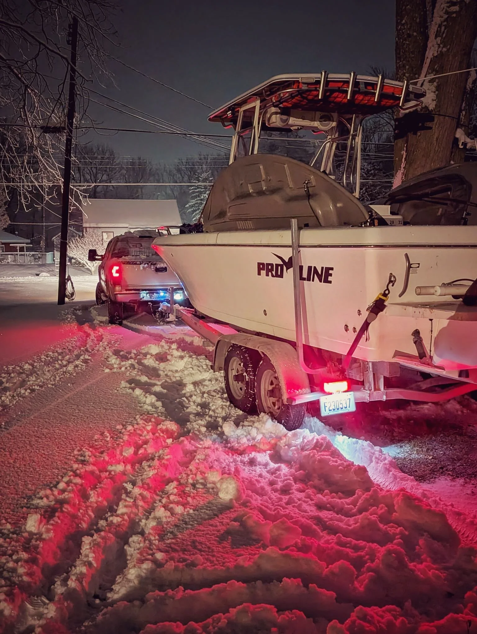  The Proline 25 tender boat ready for a late-season sea duck hunt, showcasing the dedication to hunting Great Lakes waterfowl even in the toughest Michigan winter conditions.   