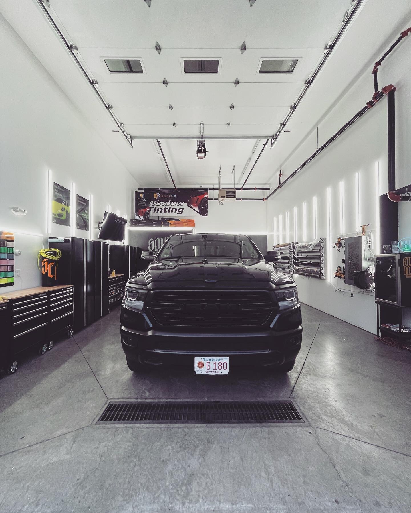 Complete RAM chrome delete including front and rear bumpers in @teckwrap Matte Metallic Coal Black for @mullergram 🔥🔪🖤 #ram #chromedelete #vinylwrap #teckwrap