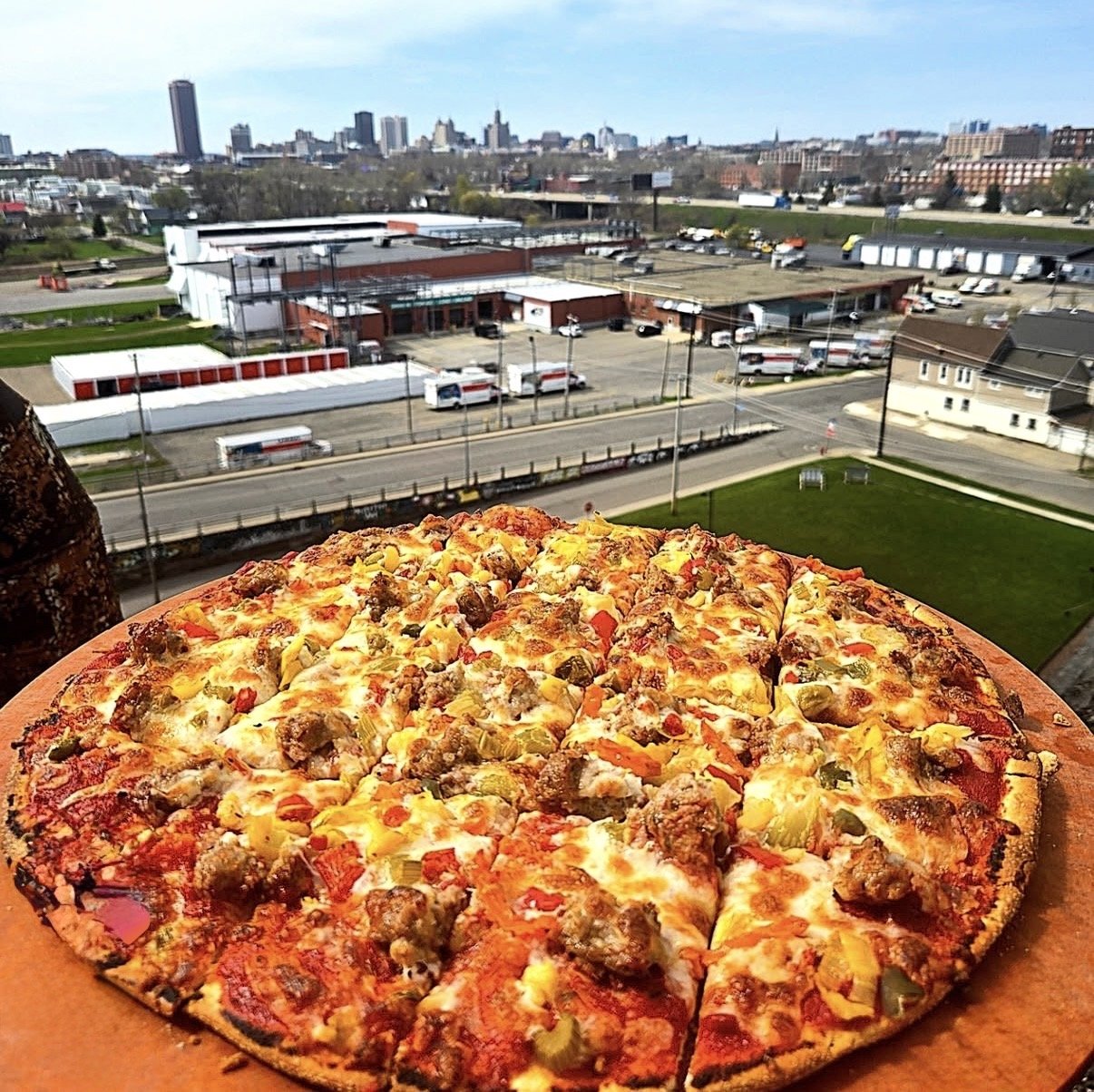 buffalo-deep-dish-pizza-5.jpg