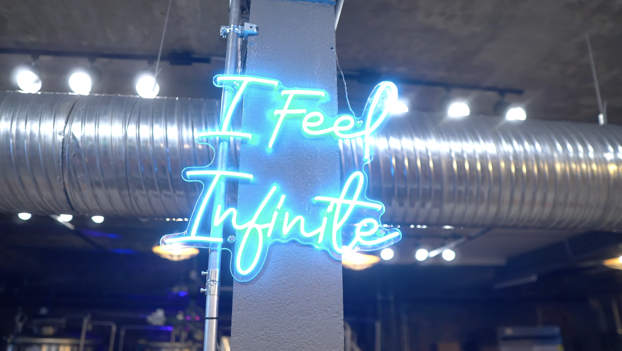 briar-brothers-brewing-gallery-interior-neon-sign-1.png