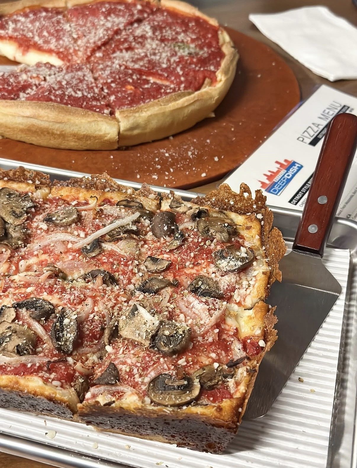buffalo-deep-dish-pizza-8.jpg