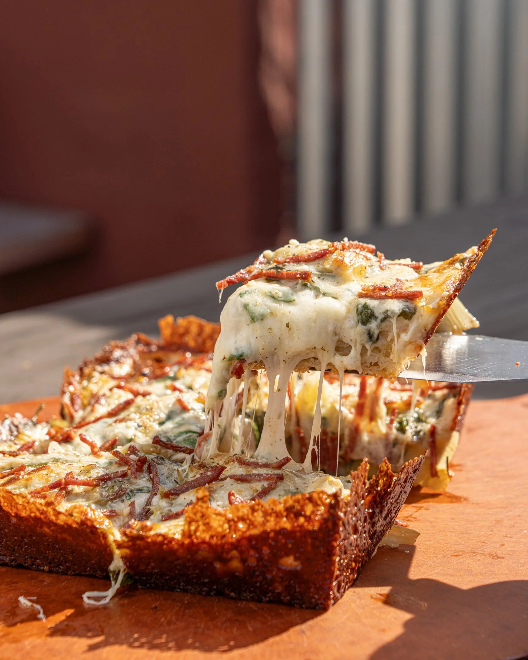 buffalo-deep-dish-pizza-1.jpg