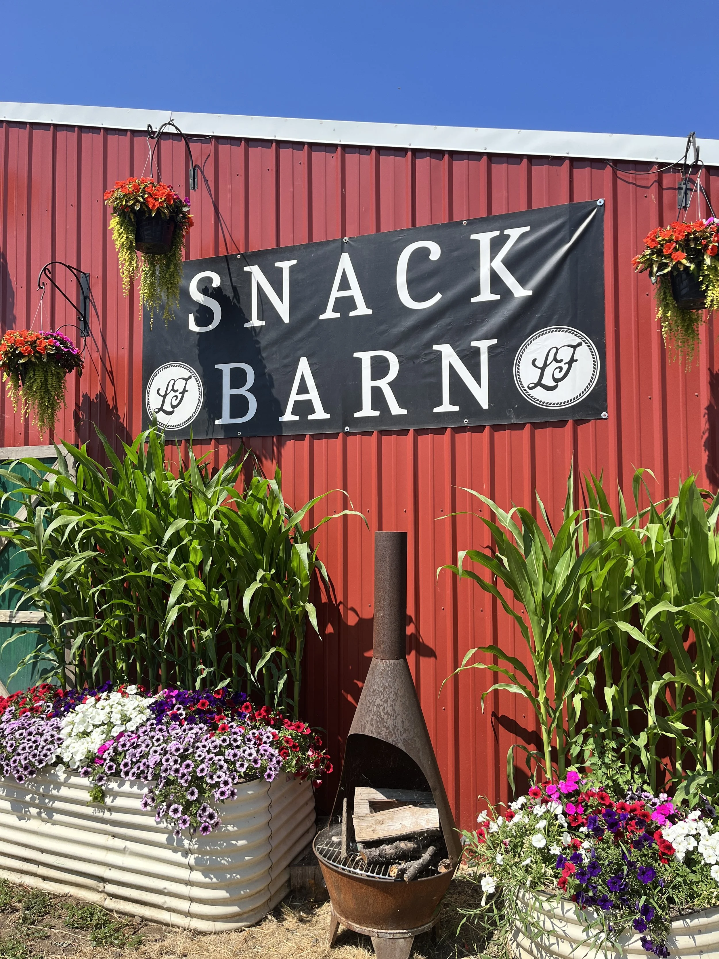 Lee Farms Snack Barn