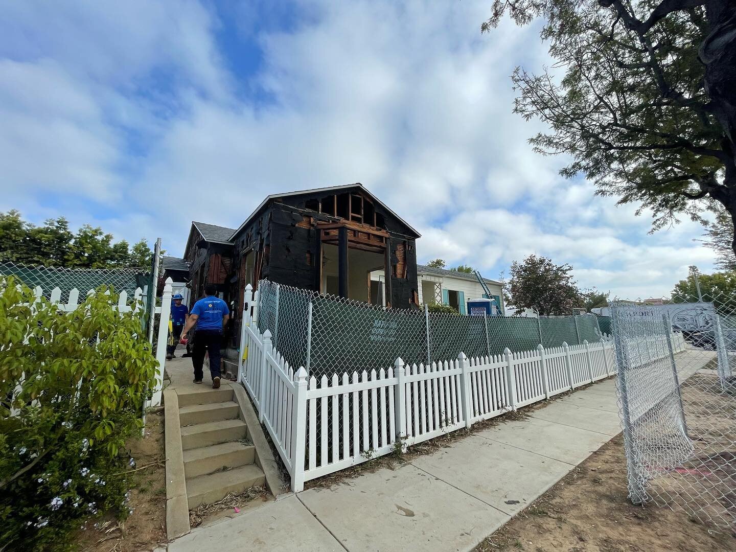 On our way! Don&rsquo;t be alarmed by the demolition sign out front! This is only &lsquo;Substantial&rsquo; remodel&hellip;..but can&rsquo;t say the same for the garage :-)
Lead and asbestos fully abated making the site safe for the next crew to star