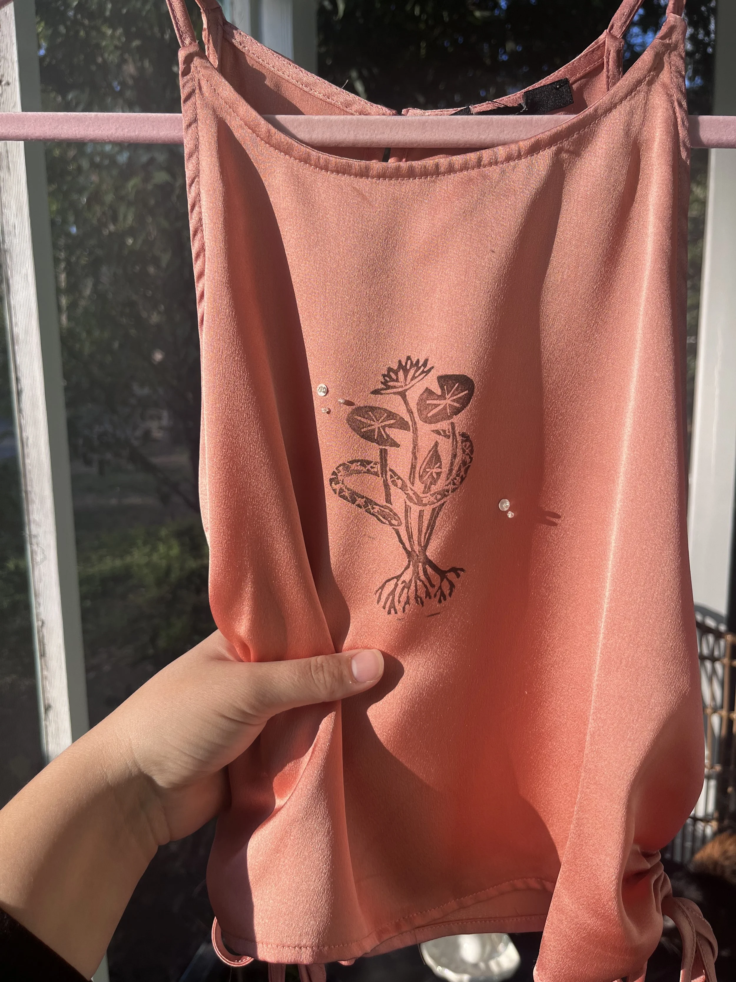 Cottonmouth and Lily Top- Peach (S-M)