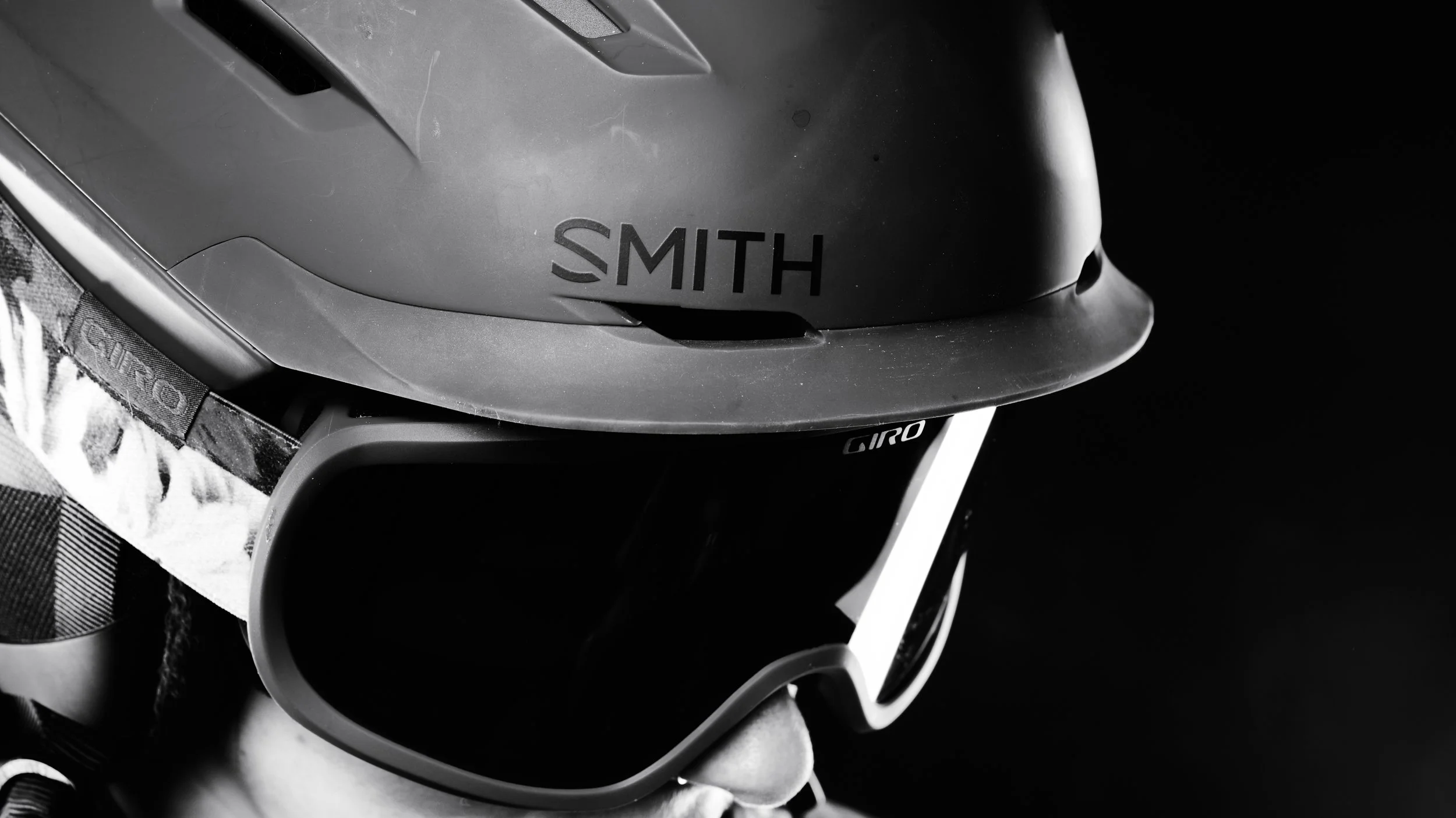 real_eyes_Real_lies_01 3.jpg