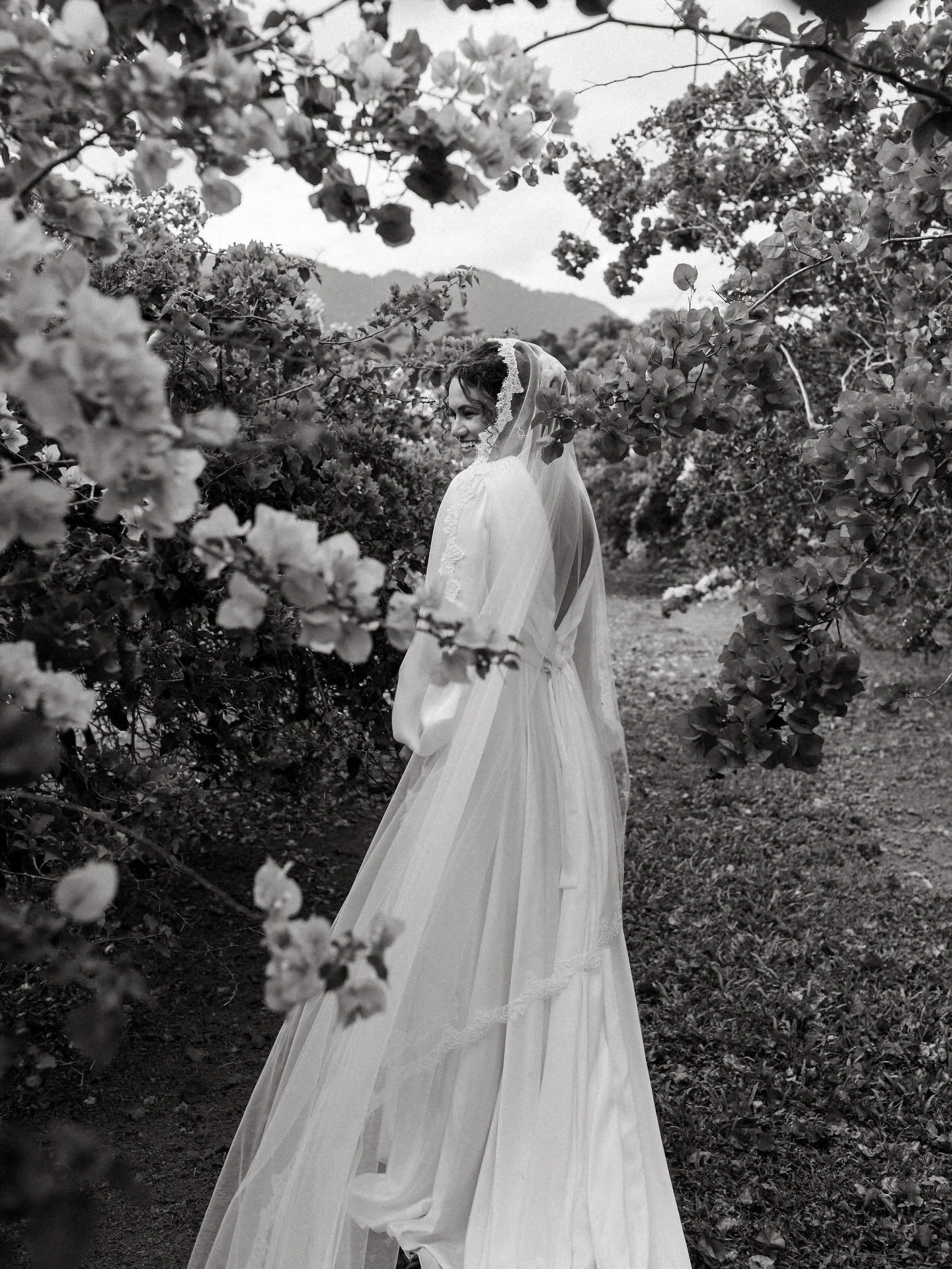 Sometimes I scroll back through old galleries and can&rsquo;t believe what I forgot to share&hellip;

Ruby &amp; Rowan&rsquo;s wedding at Mission Beach was pure magic &mdash; perfectly blue skies, colourful bougainvilleas, ocean air, and so much love