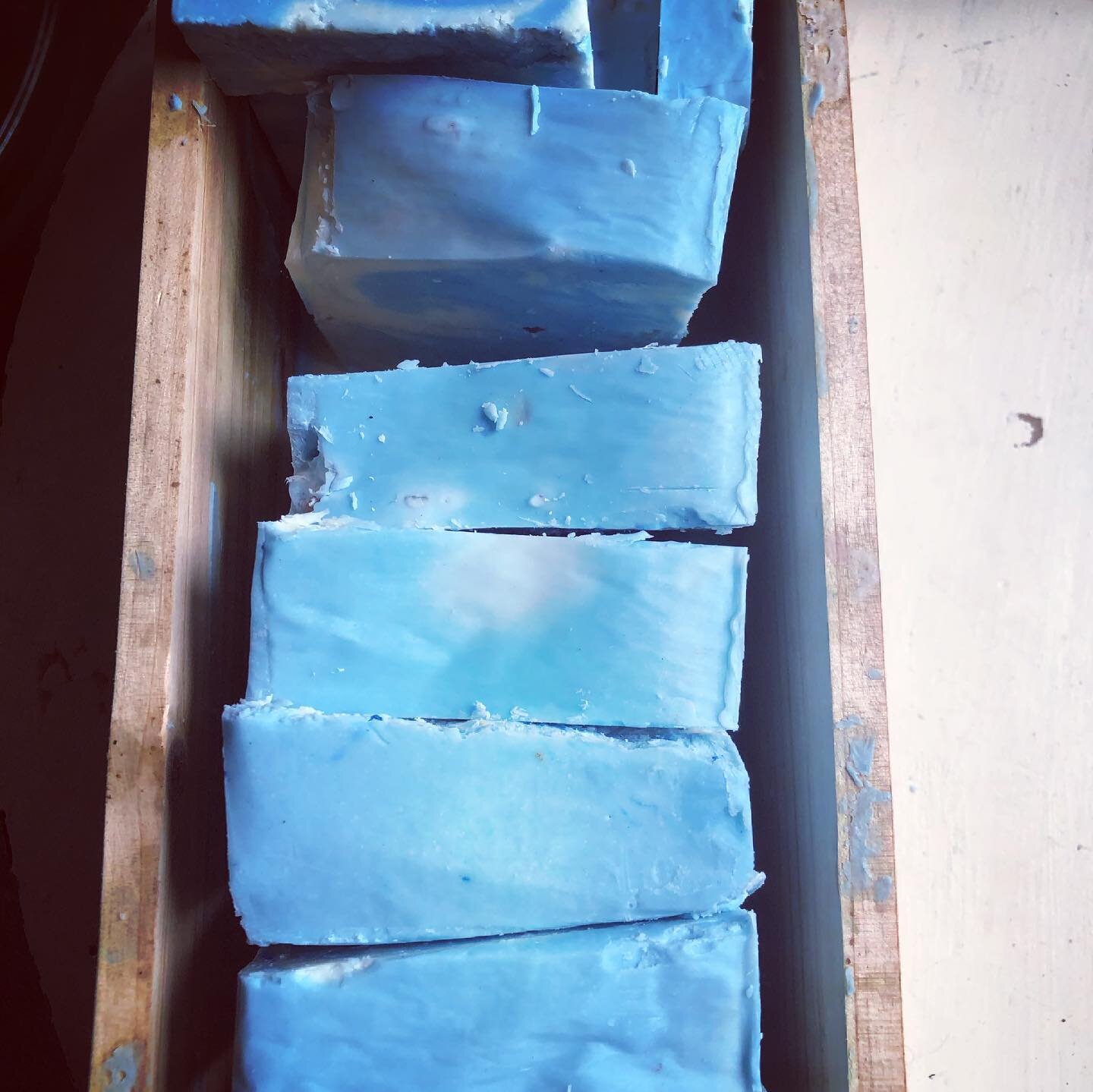 LARGE Raw edge bars curing now. Vanilla almond and sea salt.  Swivel &amp; Swerve #soapbars #pretty soap #soapdreams #handmadesoapmaking