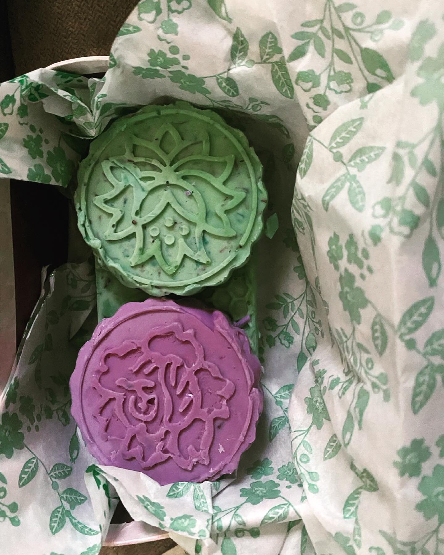 Pretty paper is great for gift giving! What are your two favorite colors?  Craft soap can truly be customized! #soapysoap
