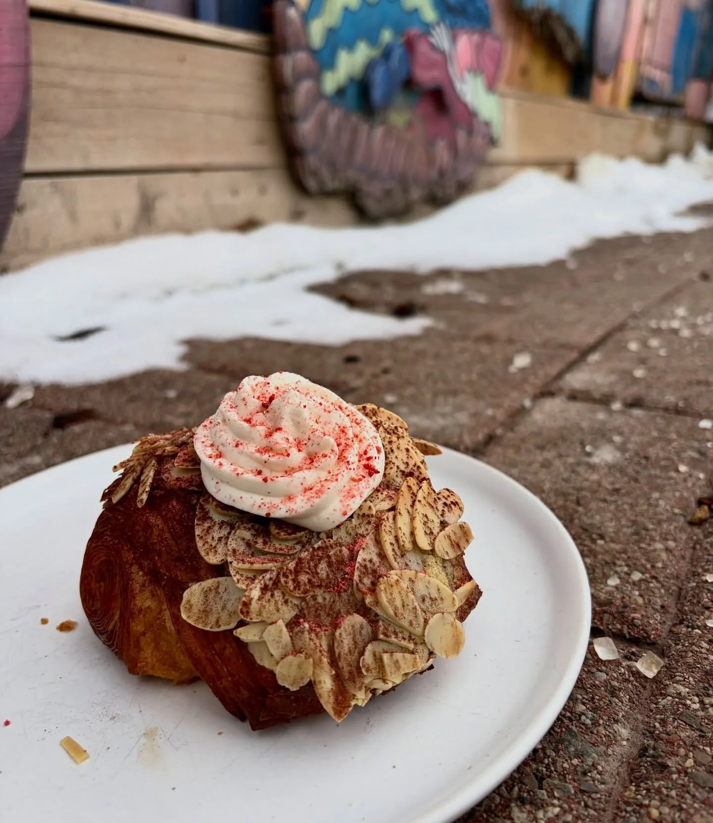 CHOCOLATE STRAWBERRY ALMOND CROISSANT 🍓🍫💝 

our chocolate croissant filled with housemade strawberry jam and almond frangipane, topped with more almonds and whipped cream ✨ These are for Valentine&rsquo;s Day weekend only!!! If you missed them yes