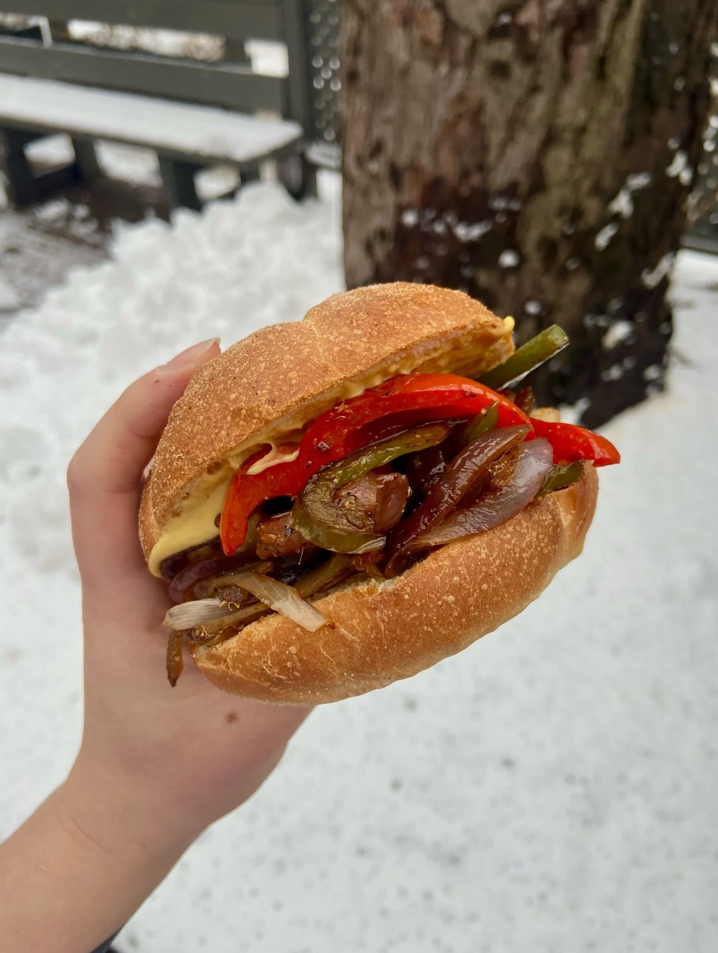 SAUSAGE + PEPPERS ON A ROLL 🌟 housemade sweet Italian sausage, peppers, onions and honey dijon mustard on a house kaiser roll! Available today for lunch - limited quantities! 🫡

#torontofood #yyzfood #sausageandpeppers #torontoeats #yyzeats