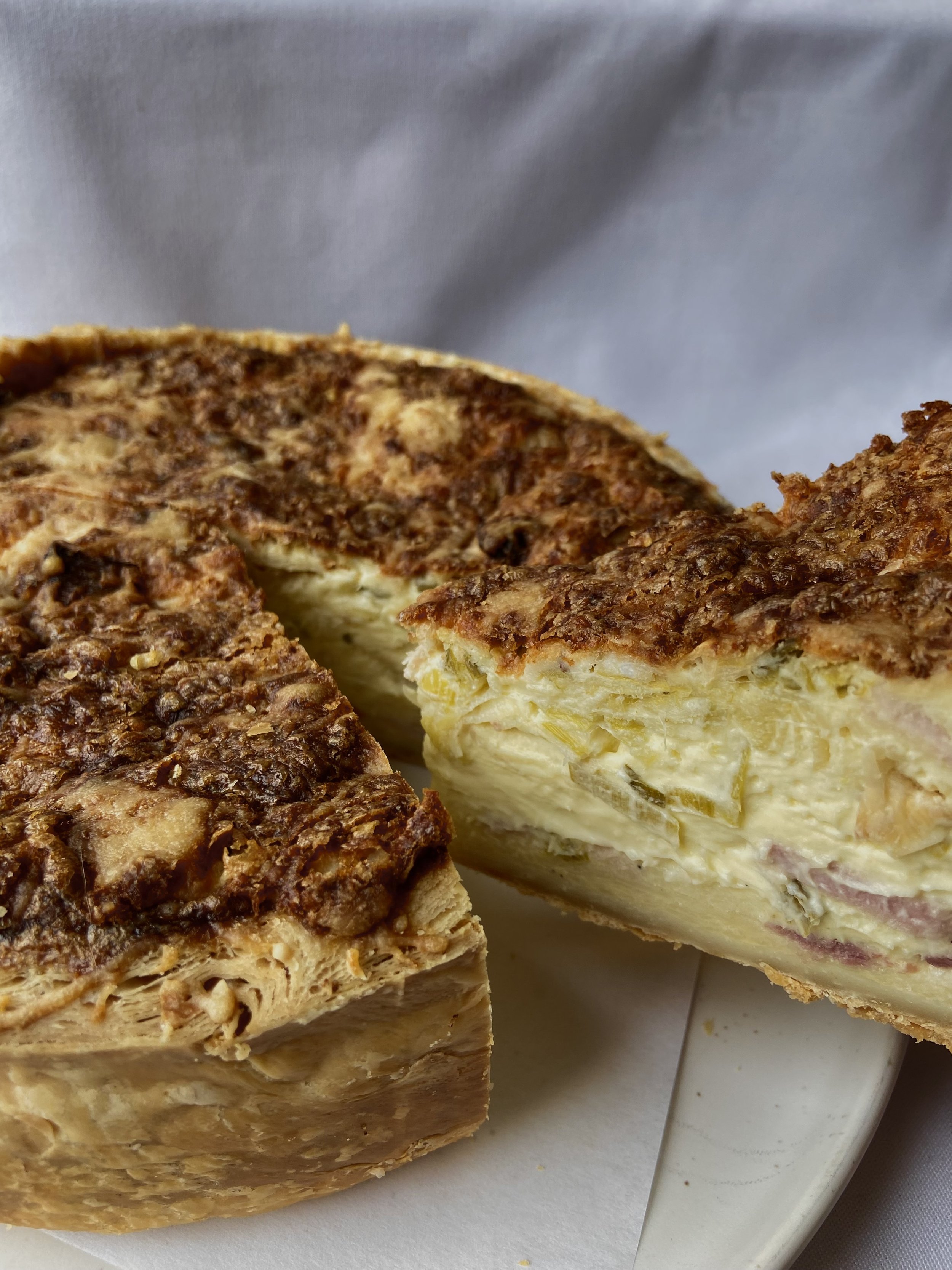 ham_leek_quiche_closeup.jpg