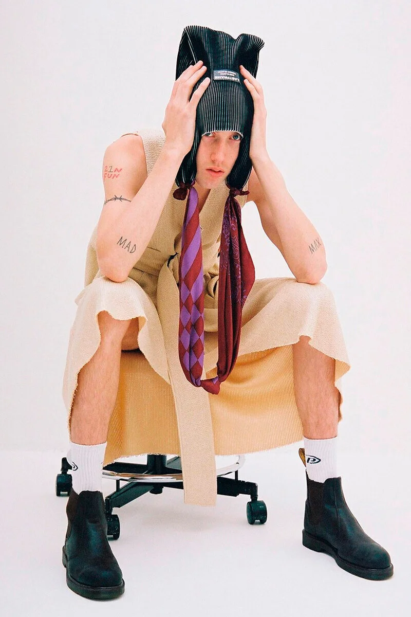 LASTFRAME-FW20-Lookbook_fy12.jpg