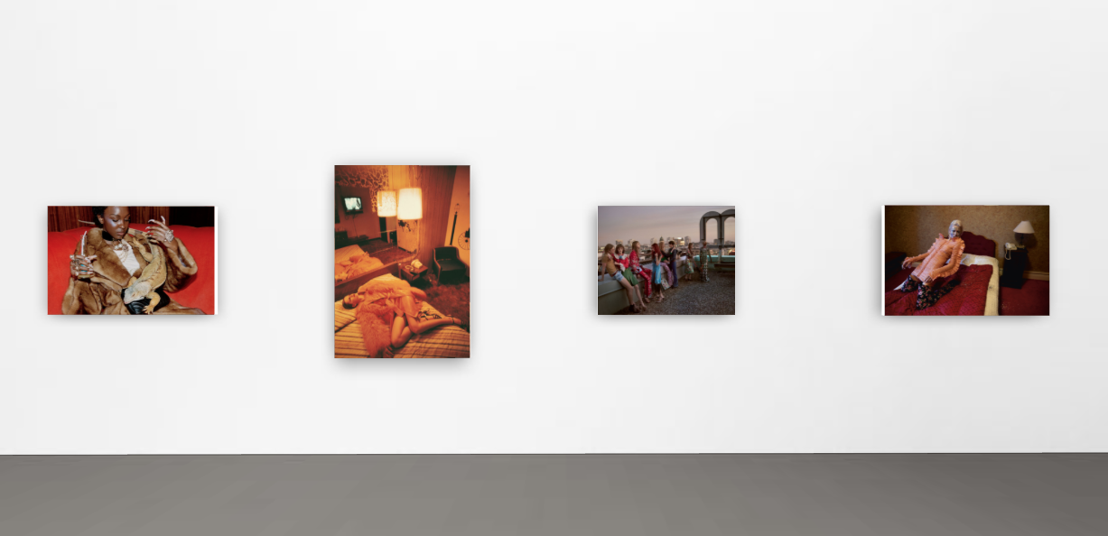 Tour 30 Years of Glen Luchford's Photos in Virtual Exhibition