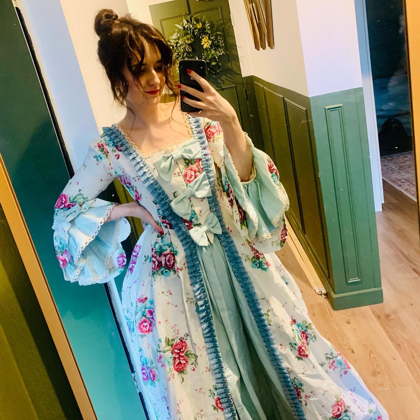 Halloween- finally a good excuse to wear this old thing! 👻🎃💀
&bull;
&bull;
#halloween #halloweencostume #halloweenaustralia #fashionstylist #fashion #fashionista #fashionblogger #fashiondaily #wardrobestyling #wardrobeessentials #sydneyfashion #pe