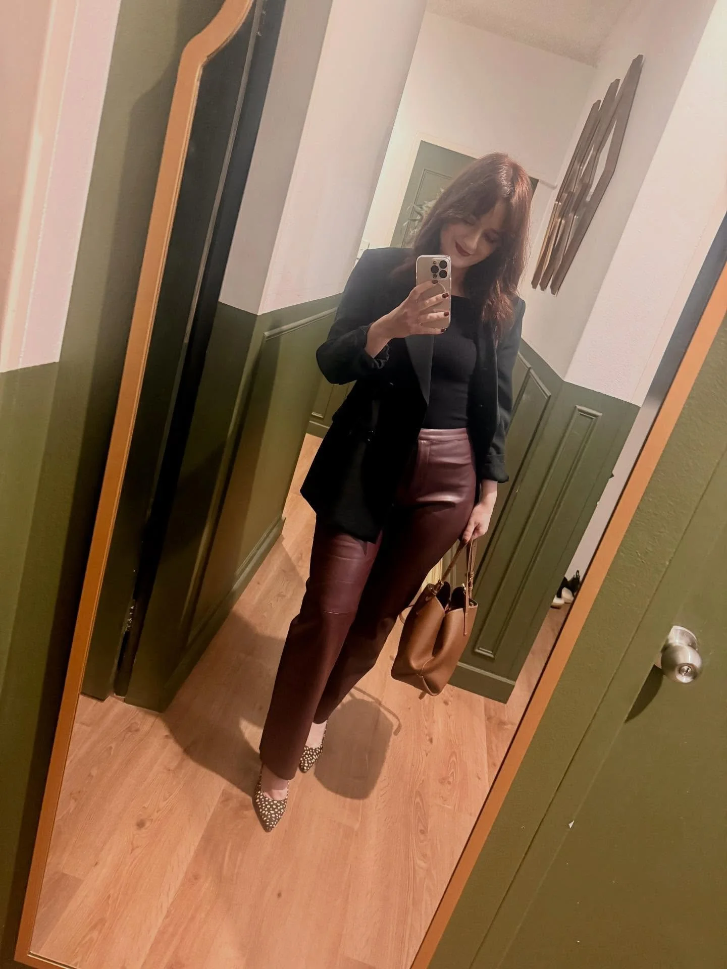 Dinner with the husband 😍😎

#wardrobestyling #wardrobeessentials #sydneyfashionstylist #personalshopping #workfromanywhere #effortlessstyle #sydneyfashion #pittstreetmall #australianblogger #personalstylist #ootd #sydneycity #innerwest #sydneylocal